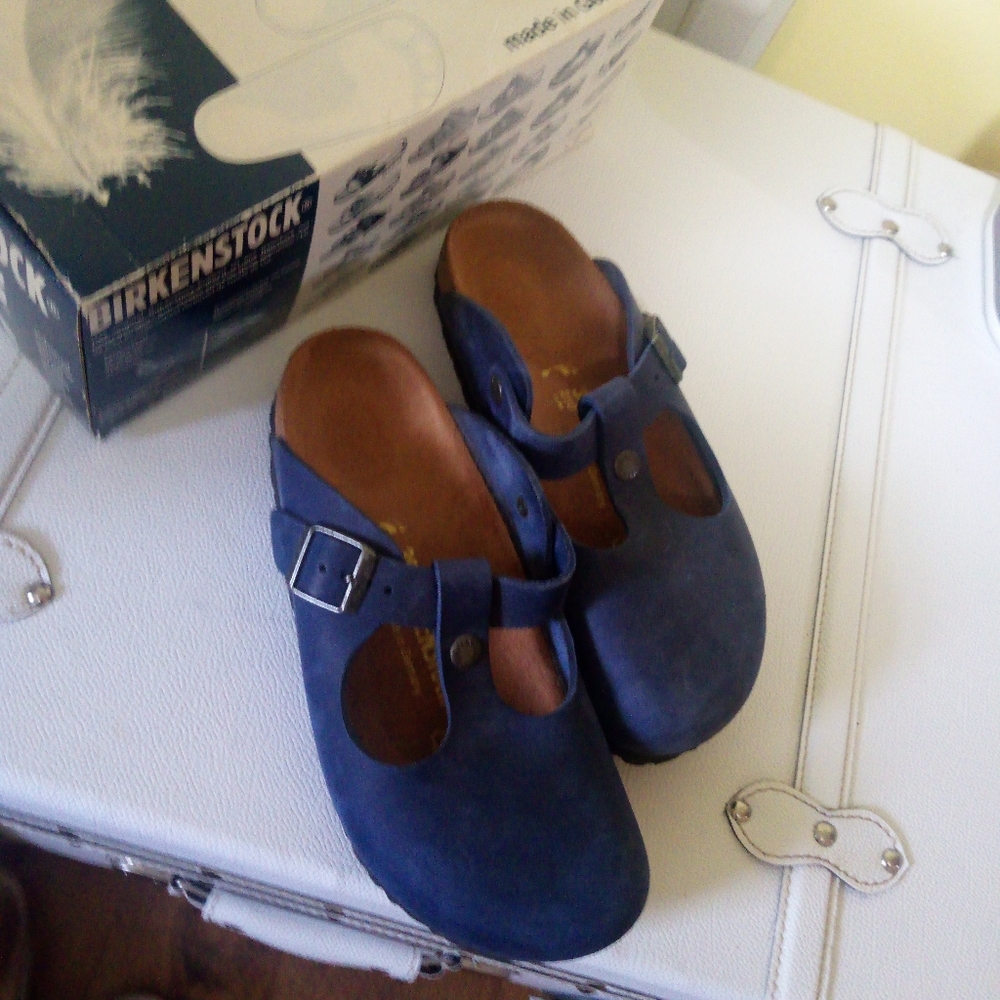Navy Birkenstocks Sz 39